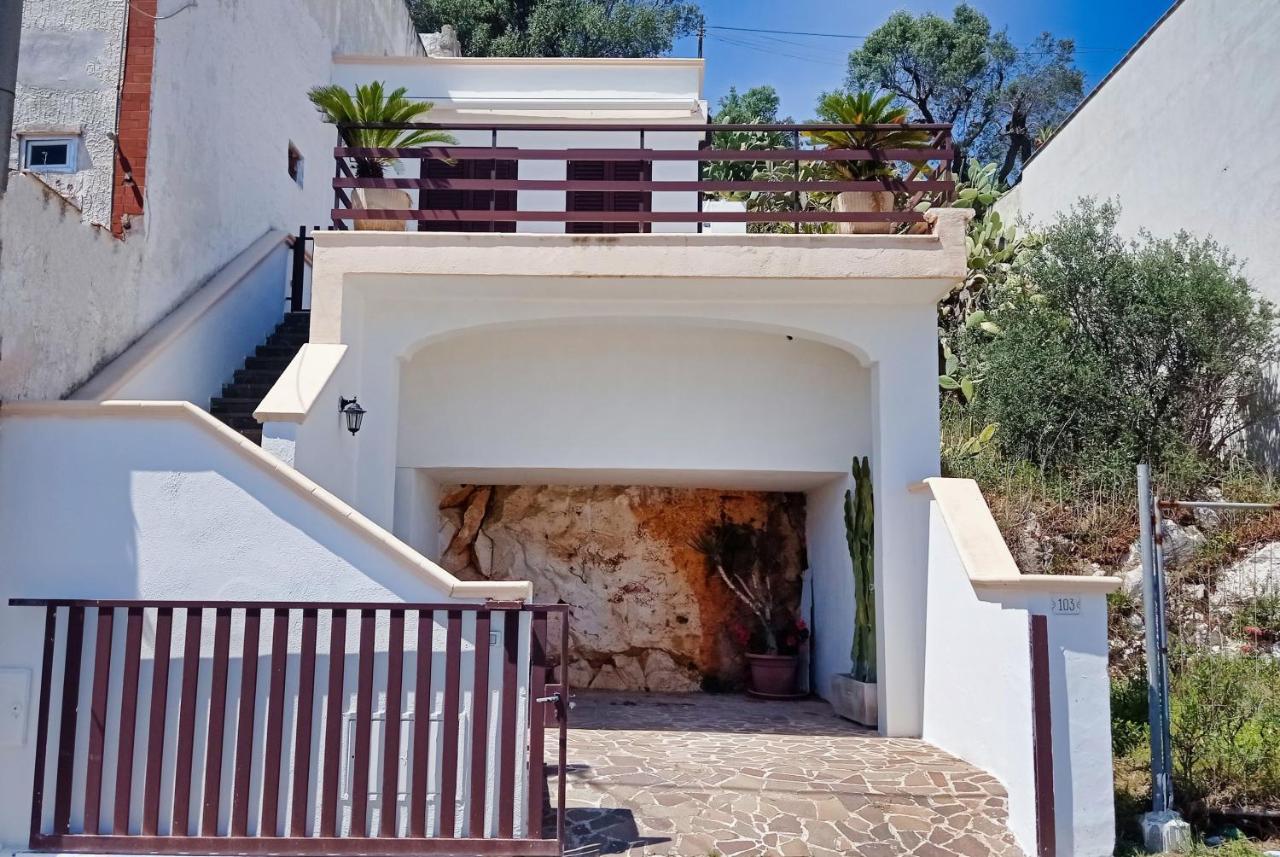 Marina Di Andrano - Alisso, Casa Vista Mare Con Parcheggio Privato E Wifi Villa Exteriör bild